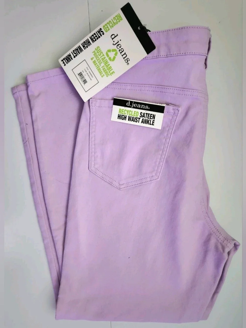 Size 12 Ladies d. jeans High Rise Ankle Jeans in Lavender Lilac